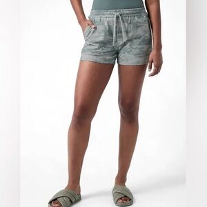 Athleta Farallon Green Fog Camo Women's Shorts